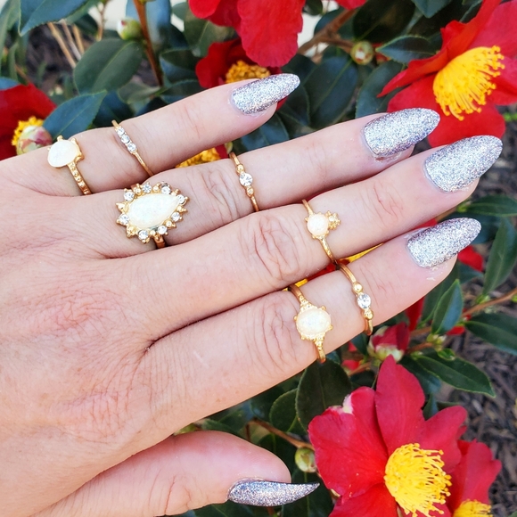 3/$20🌷Dainty 7 pc. Opal Midi Ring Set NWOT - Picture 3 of 5